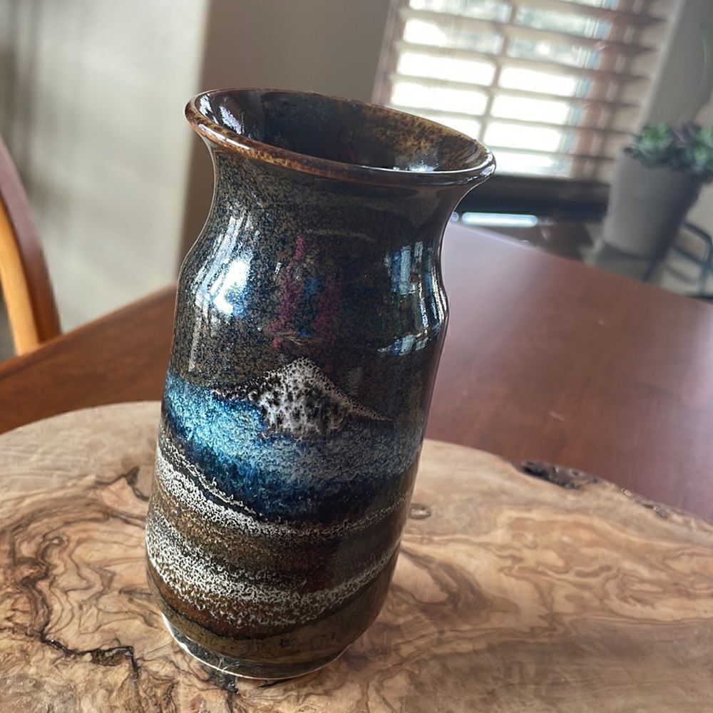 Vintage 1982 Wendt Pottery Mt. St. Helens Volcanic Ash Glazed Vase